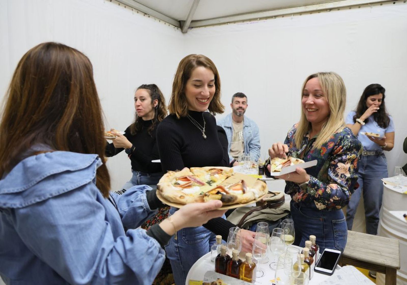Cata maridaje con pizzas en Rota.
