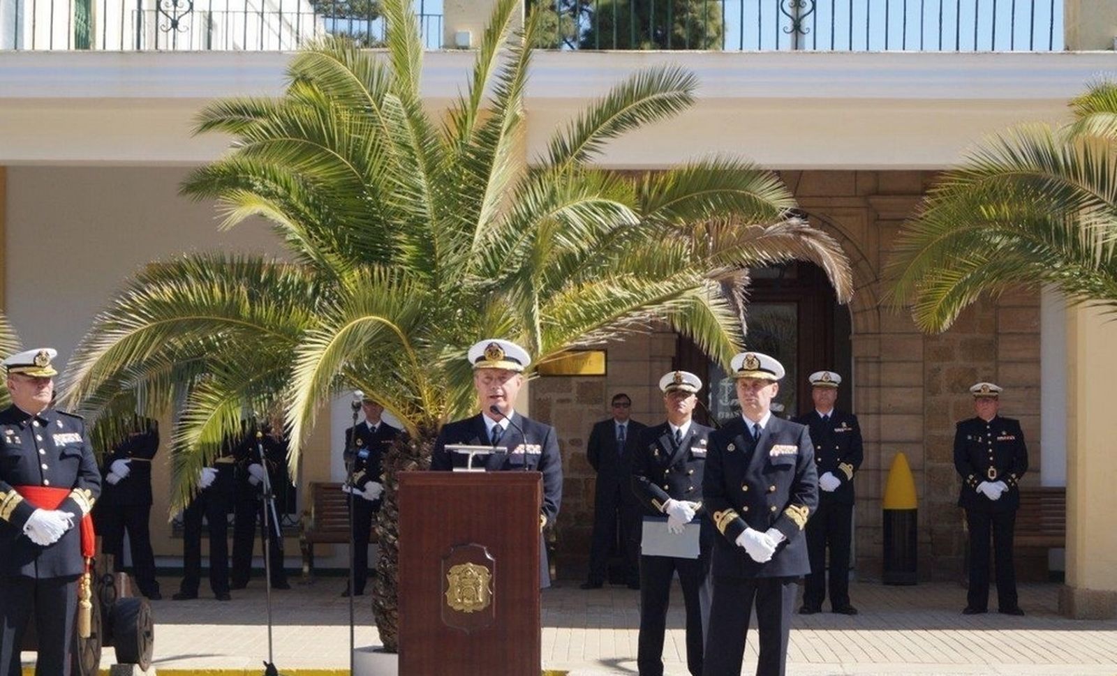 Santiago González y Cristóbal González-Aller, durante la toma de posesión.