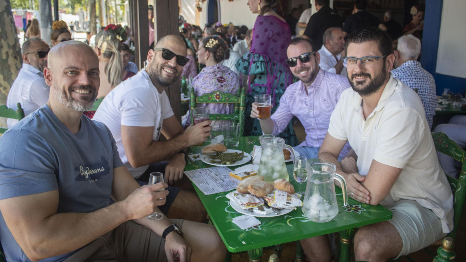 Búscate en las imágenes del viernes en la feria de Puerto Real