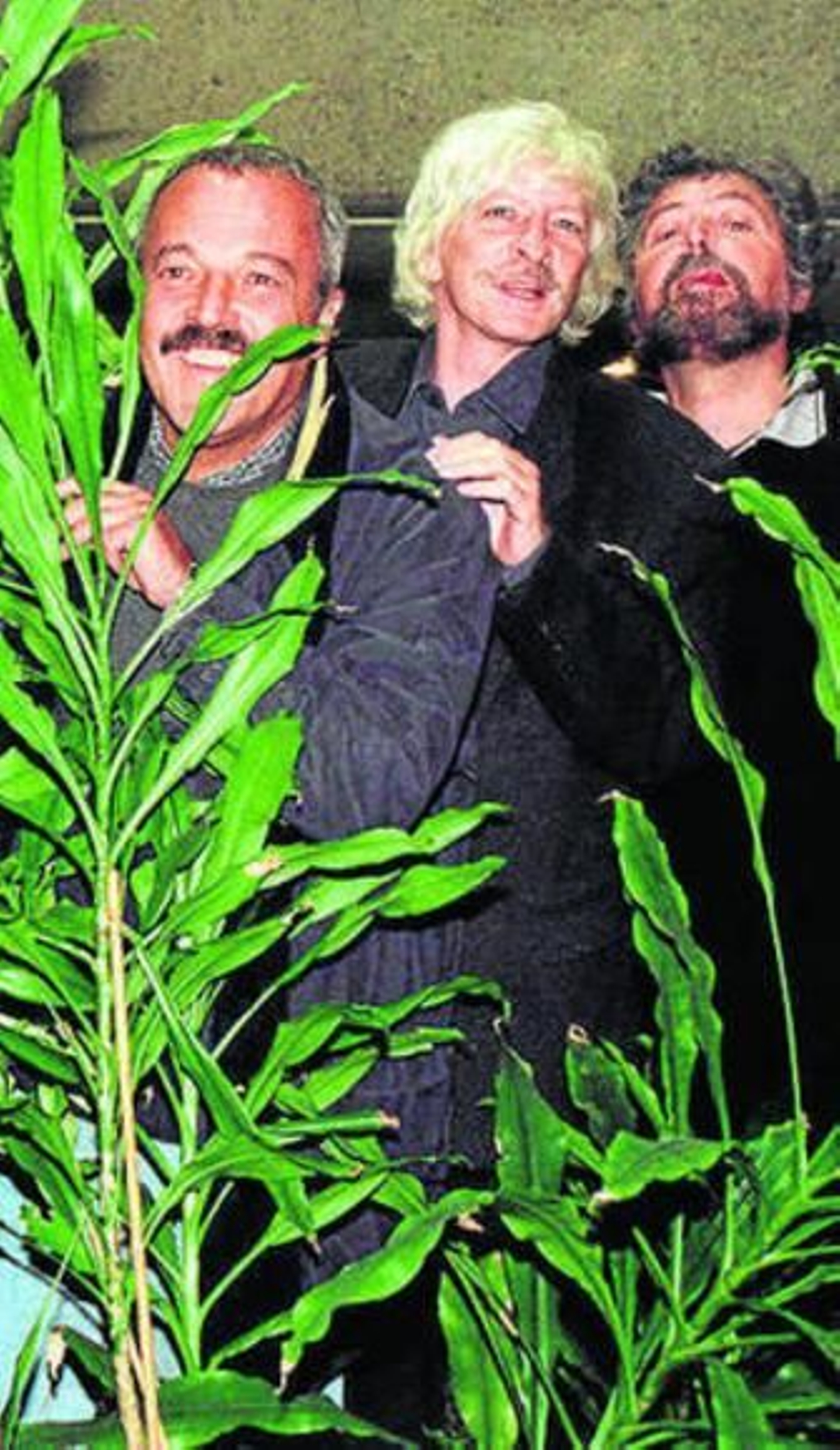 Tres miembros de Les Luthiers.