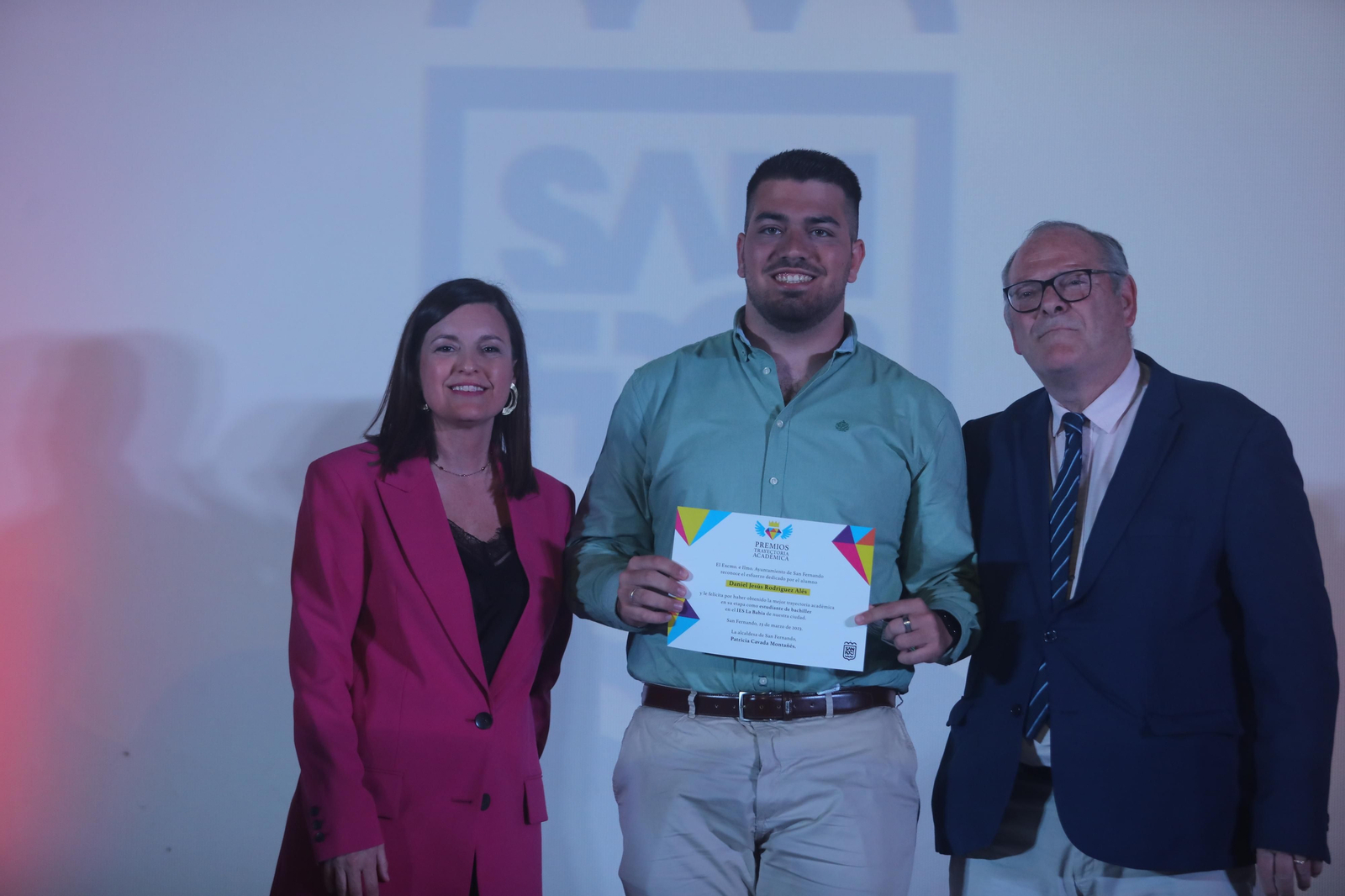 Las imágenes del acto de entrega de premios a los mejores expedientes académicos en San Fernando