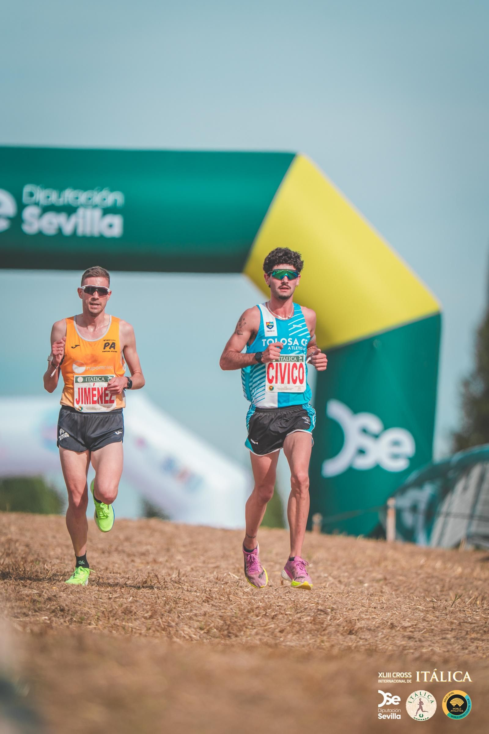 Búscate en las fotos del Cross de Itálica 2025 | 12