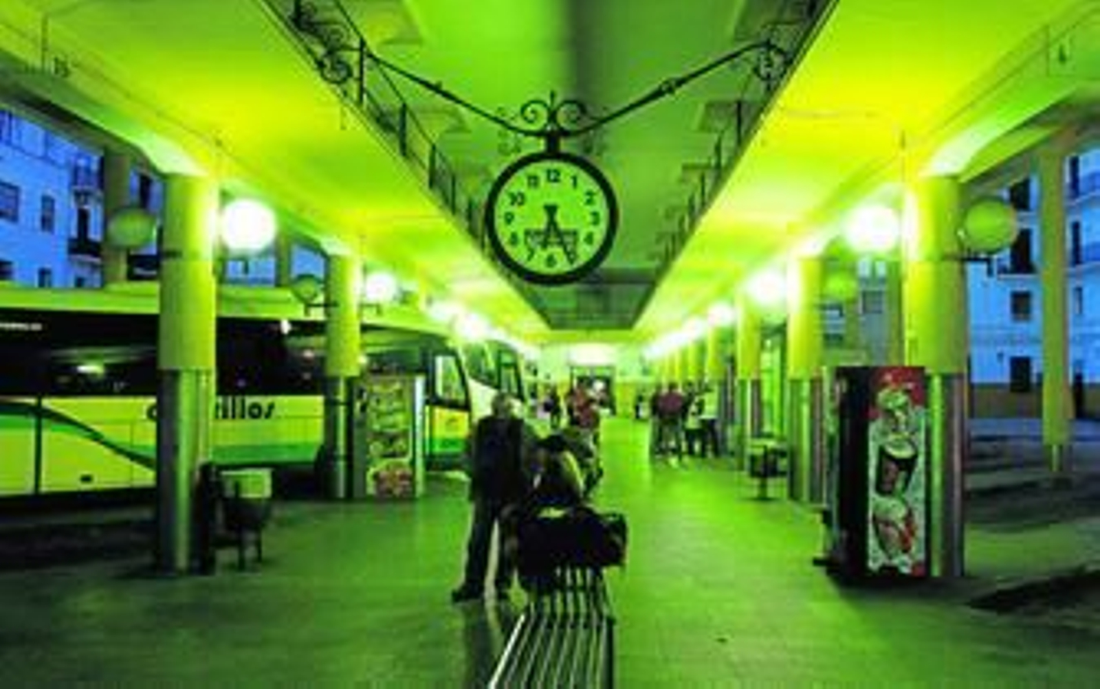La estación de autobuses del Prado, ayer por la tarde.