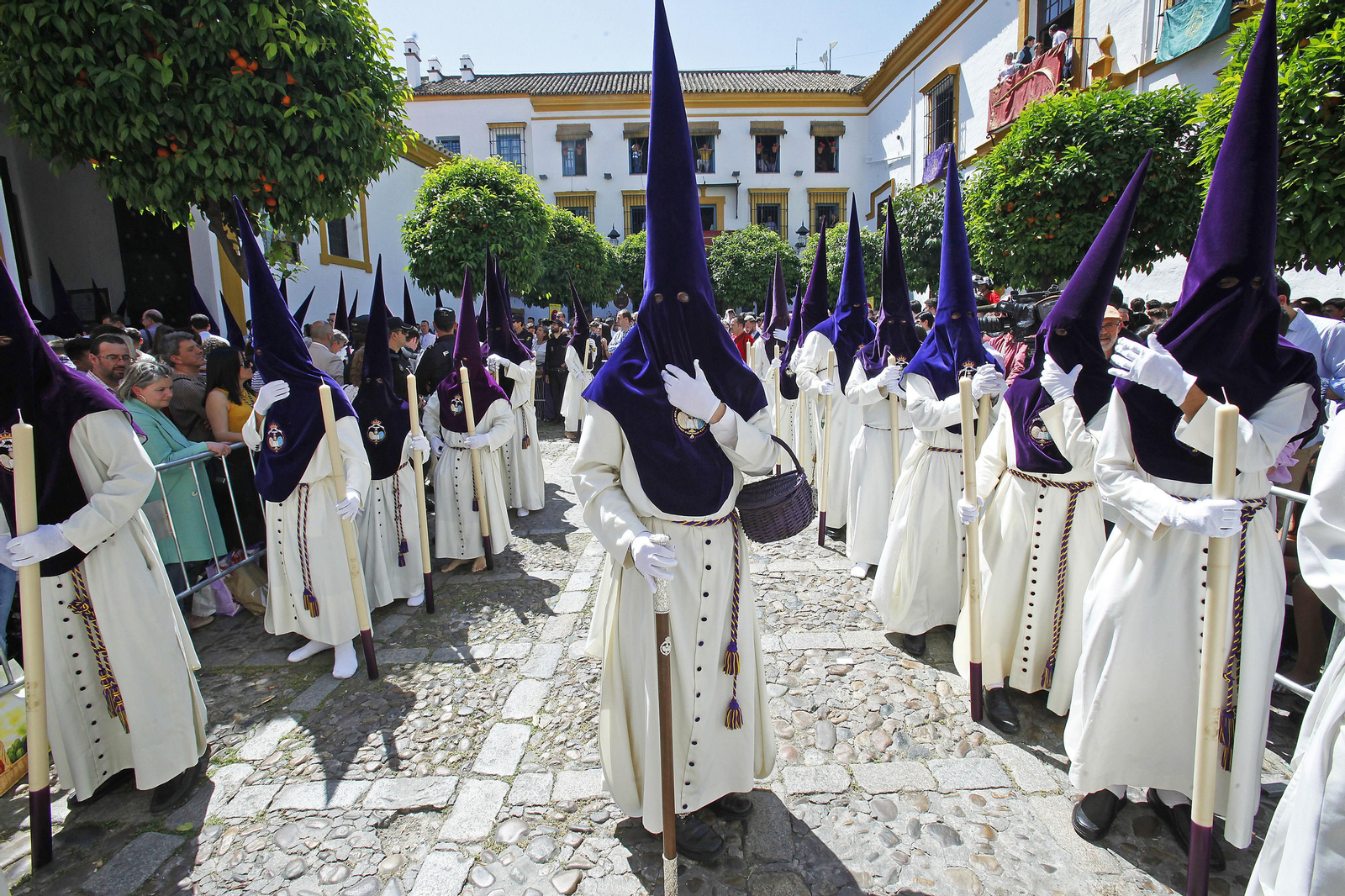 Fotografías de la Hermandad del Beso de Judas