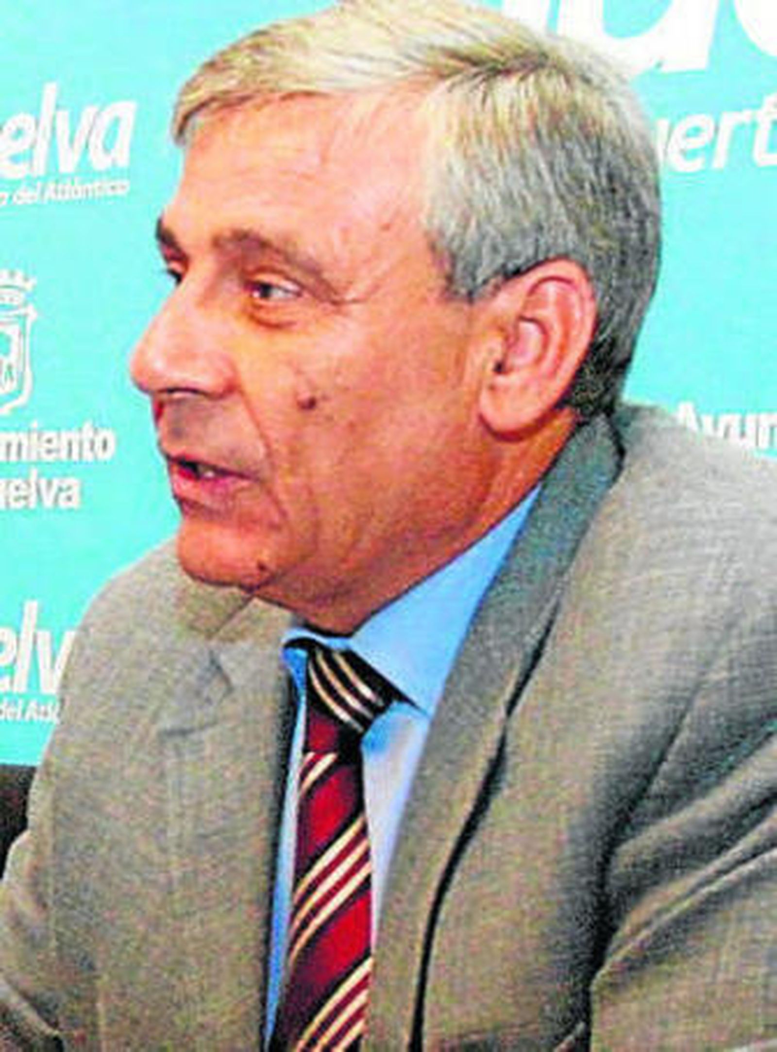 Hay que crear barrios más humanos y con todos los servicios básicos"