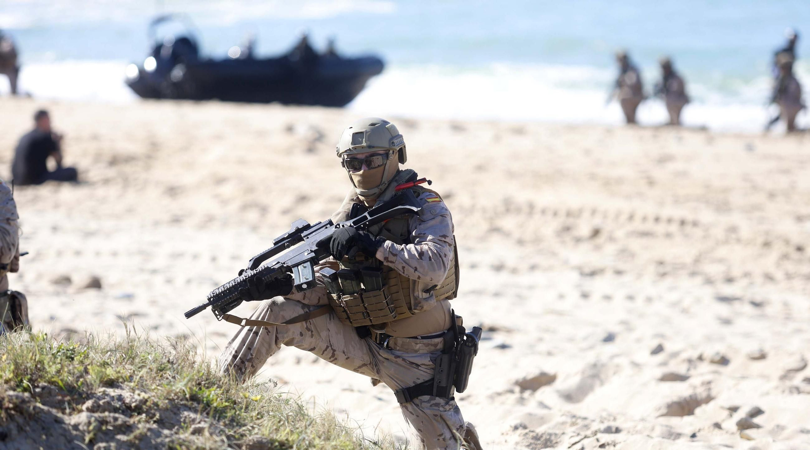 Las fotos del espectacular ejercicio de la Armada y la OTAN en el Retín