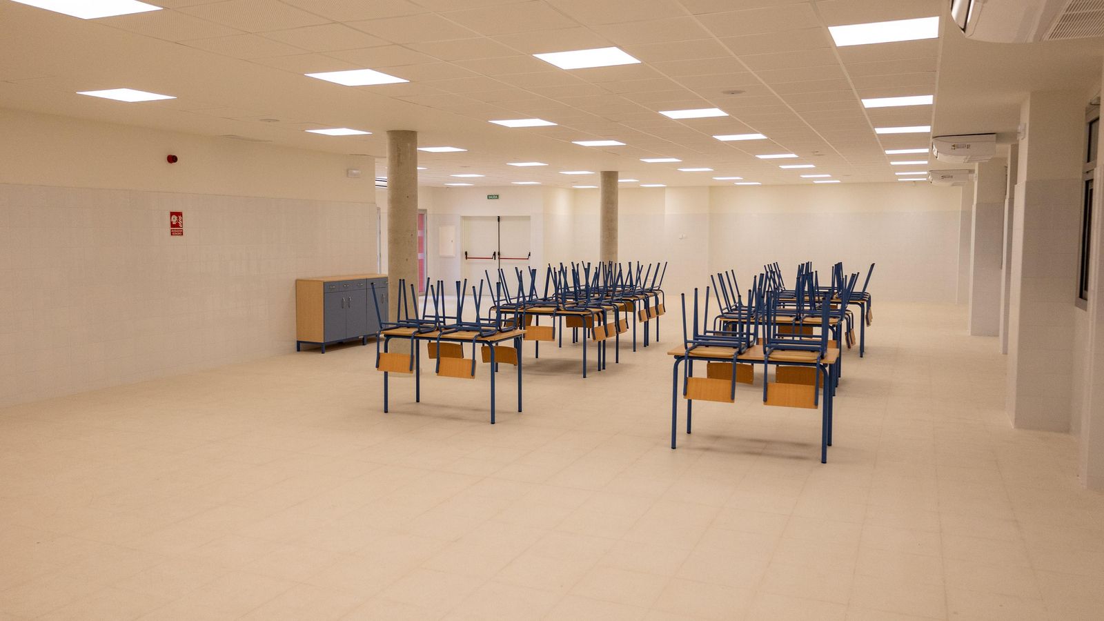 La amplitud del comedor del colegio del Ensanche Sur.