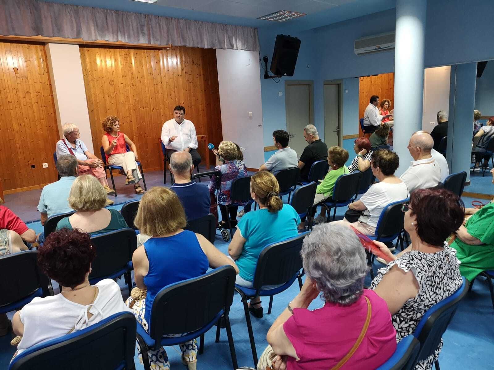 Encuentro del PSOE en El Molino.