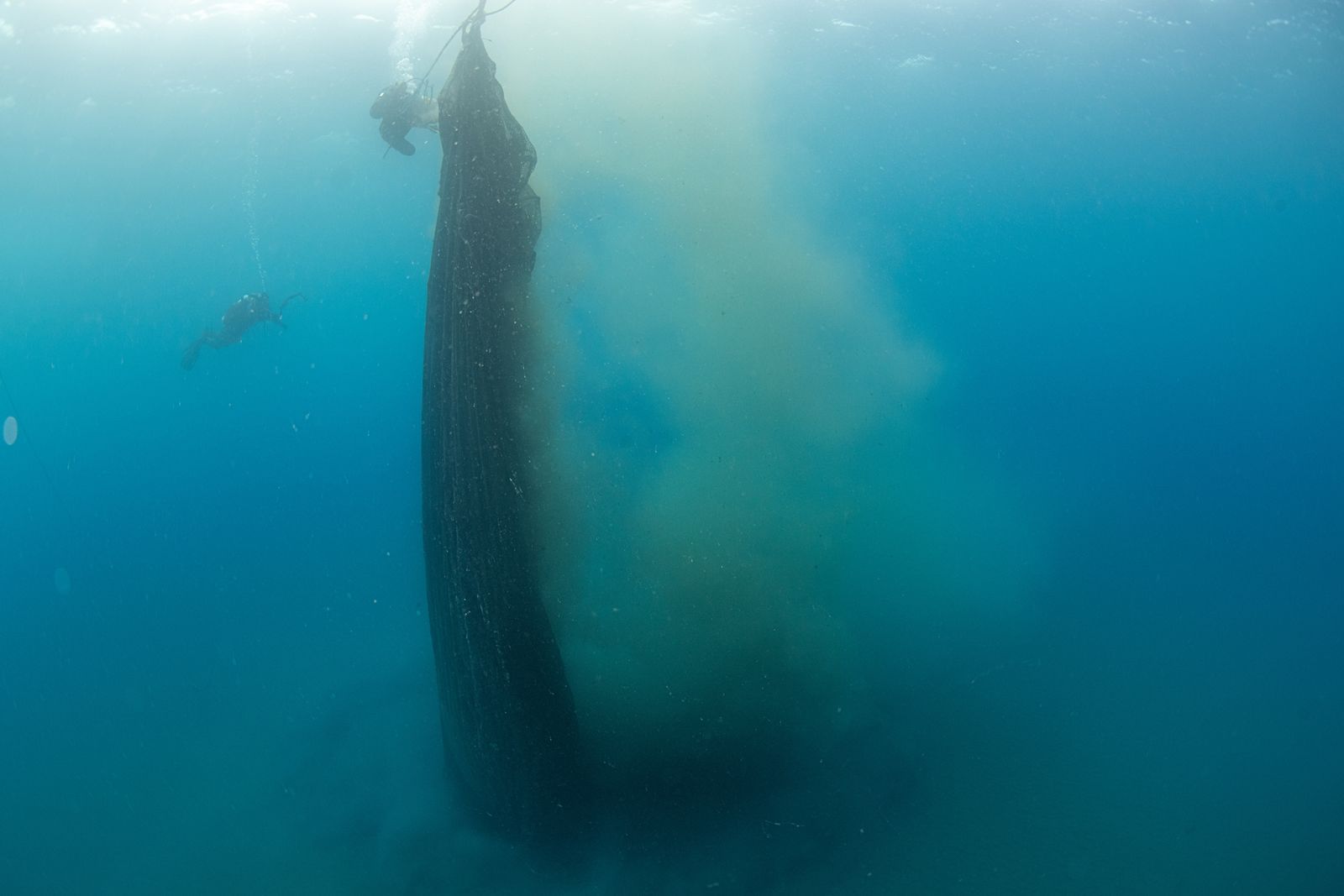 Retirada de redes piscifactoría de Salobreña
