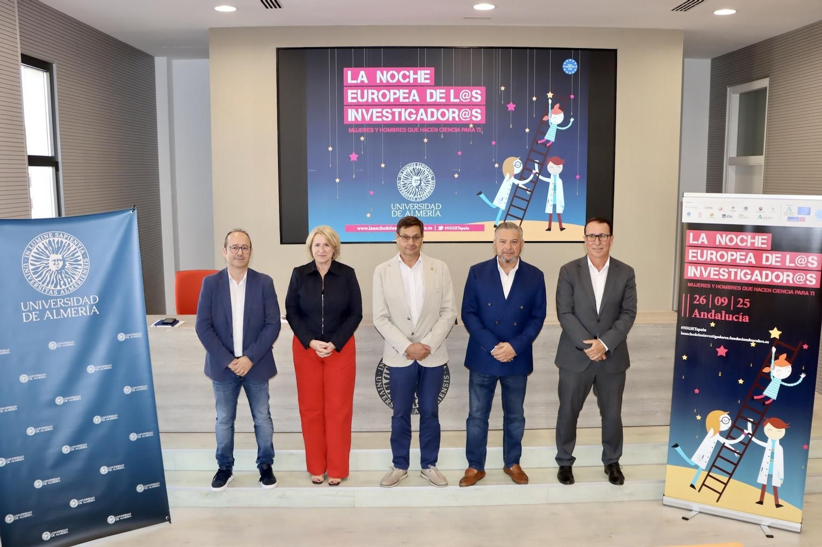 Presentacion Noche Europea de los Investigadores en el campus de la UAL.