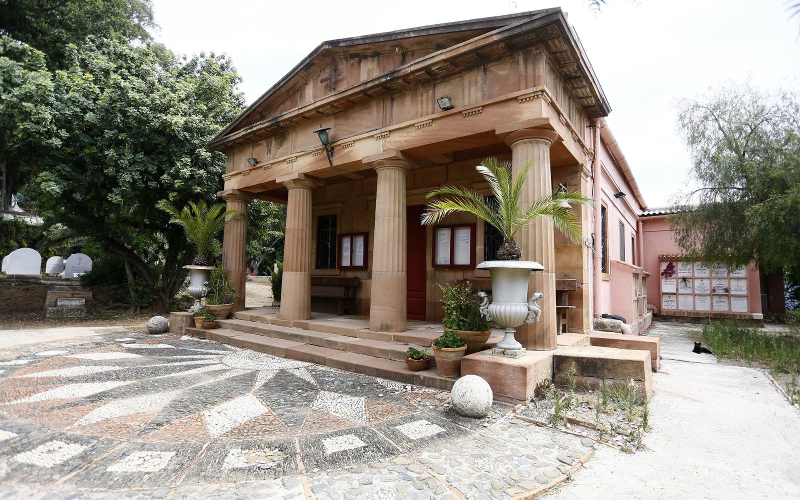 El cementerio Inglés de Málaga, en fotos