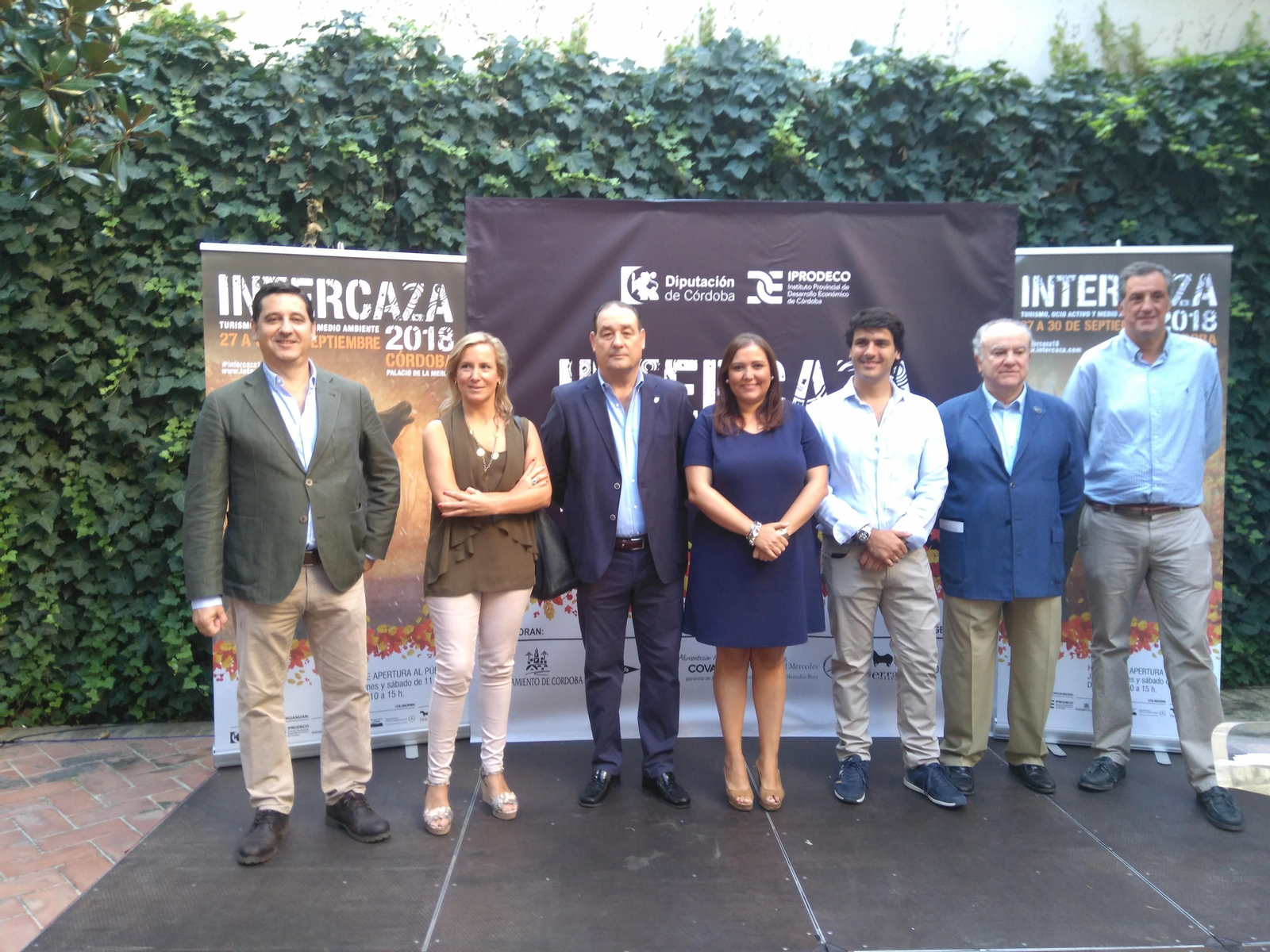 Asistentes a la presentación de Intercaza.