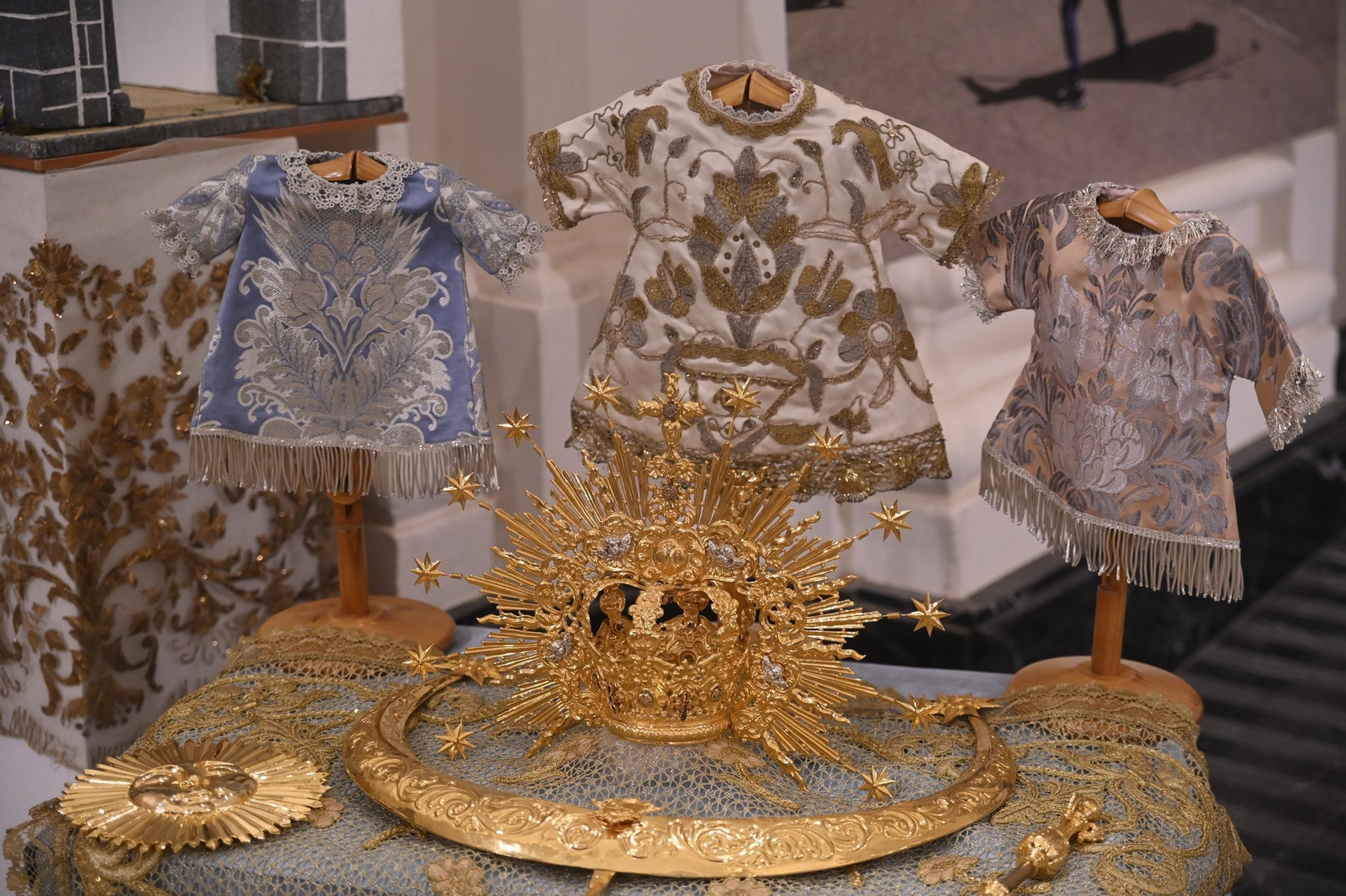 Exposición con motivo de la coronación canónica de la virgen de Luna