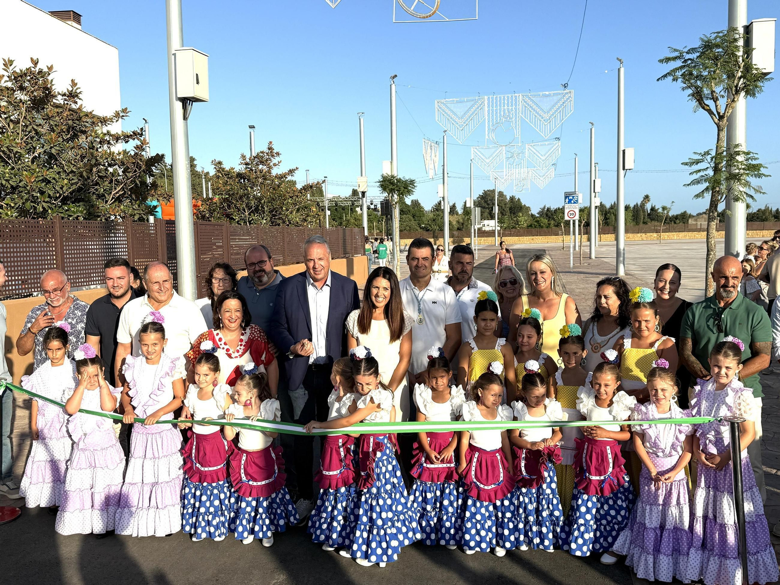 La inauguración del nuevo recinto ferial de San Enrique.