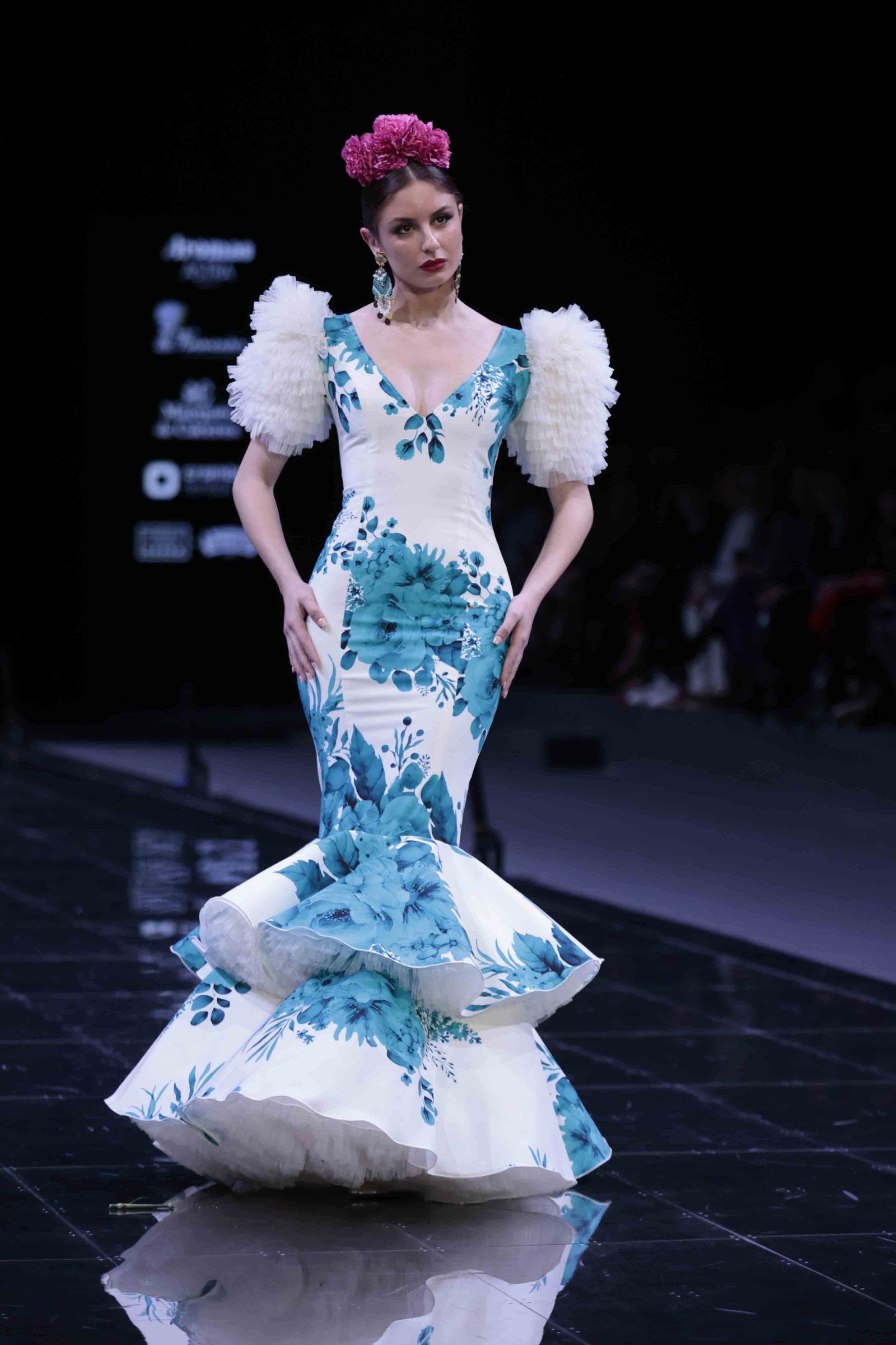 Desfile de Pilar Rubio en SIMOF de 2024, todas las fotos