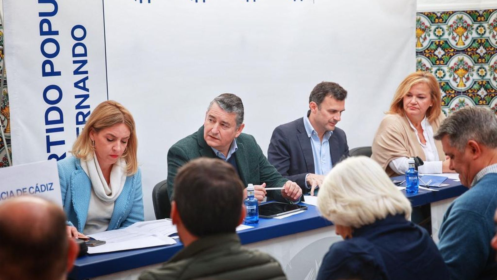 Reunión del comité provincial del PP en San Fernando.