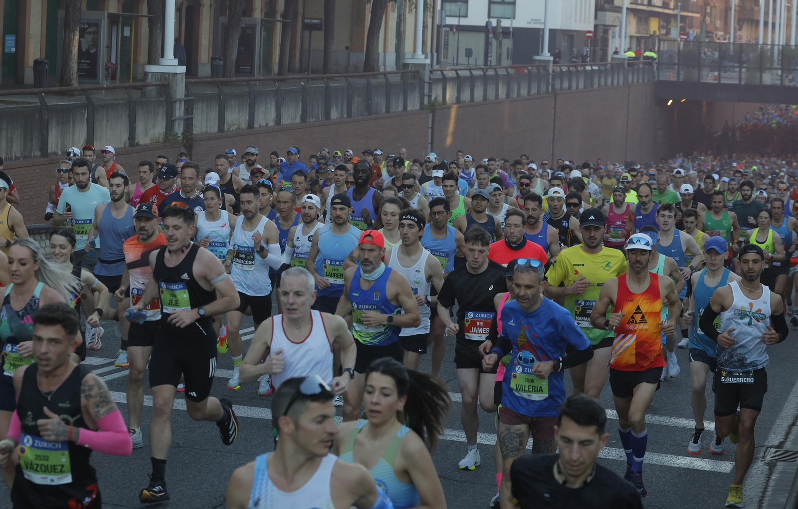 Búscate en el Zurich Maratón de Sevilla 2025