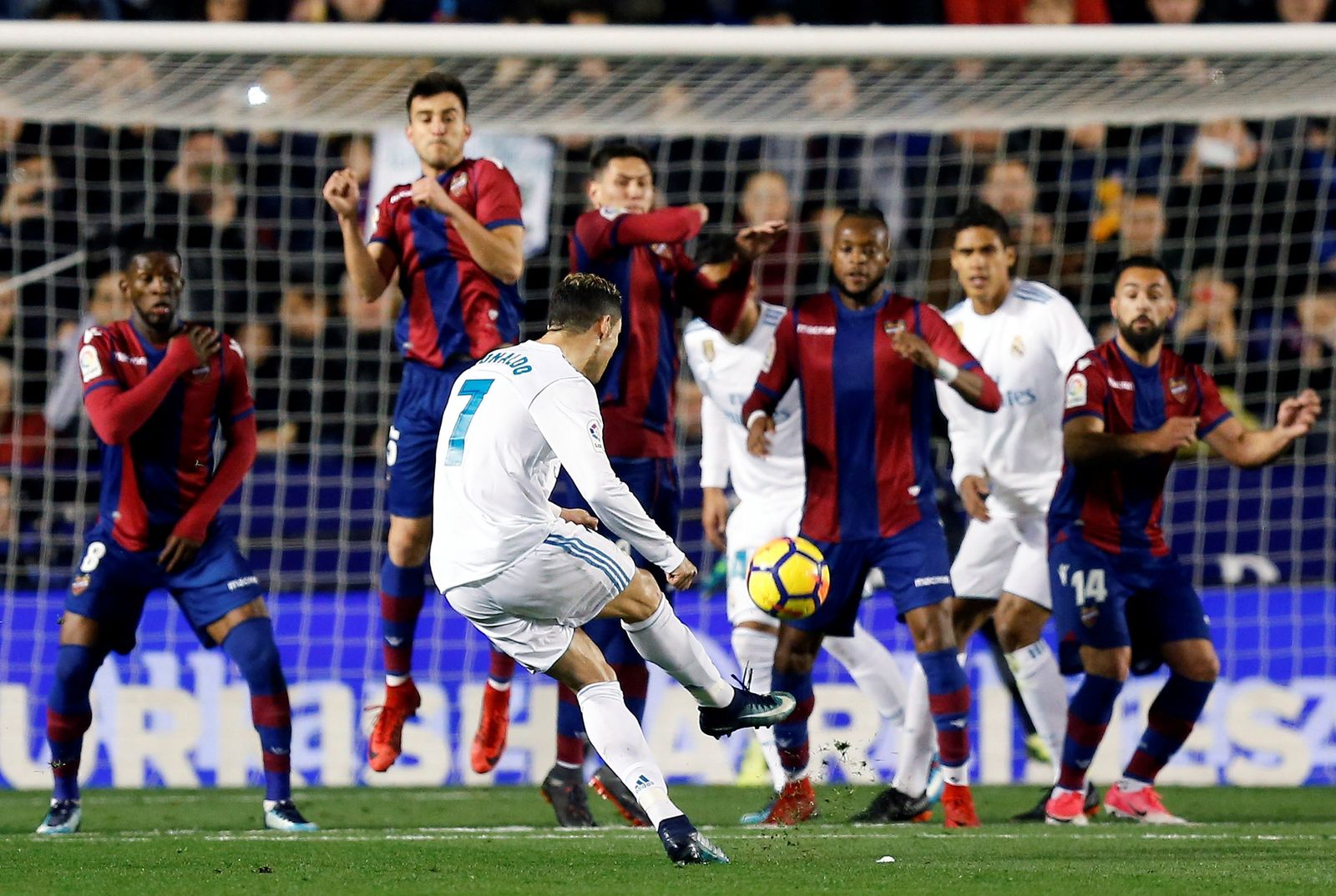 El Levante-Real Madrid, en imágenes