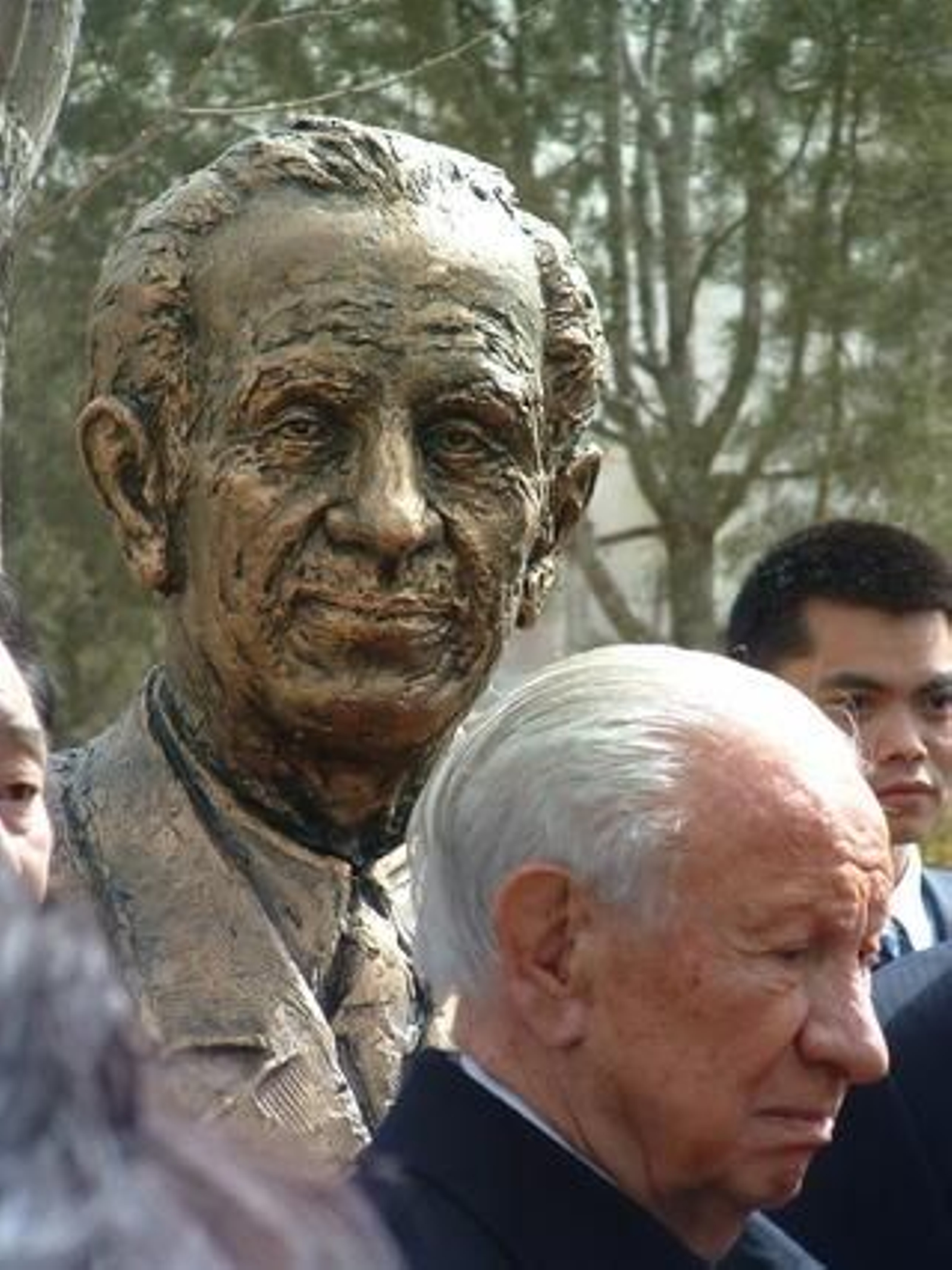 Samaranch durante el homenaje que se le realizó en 2006 en Pekín, en un acto en el que se descubrió una escultura de su busto. 

Foto: R. Martínez / Efe