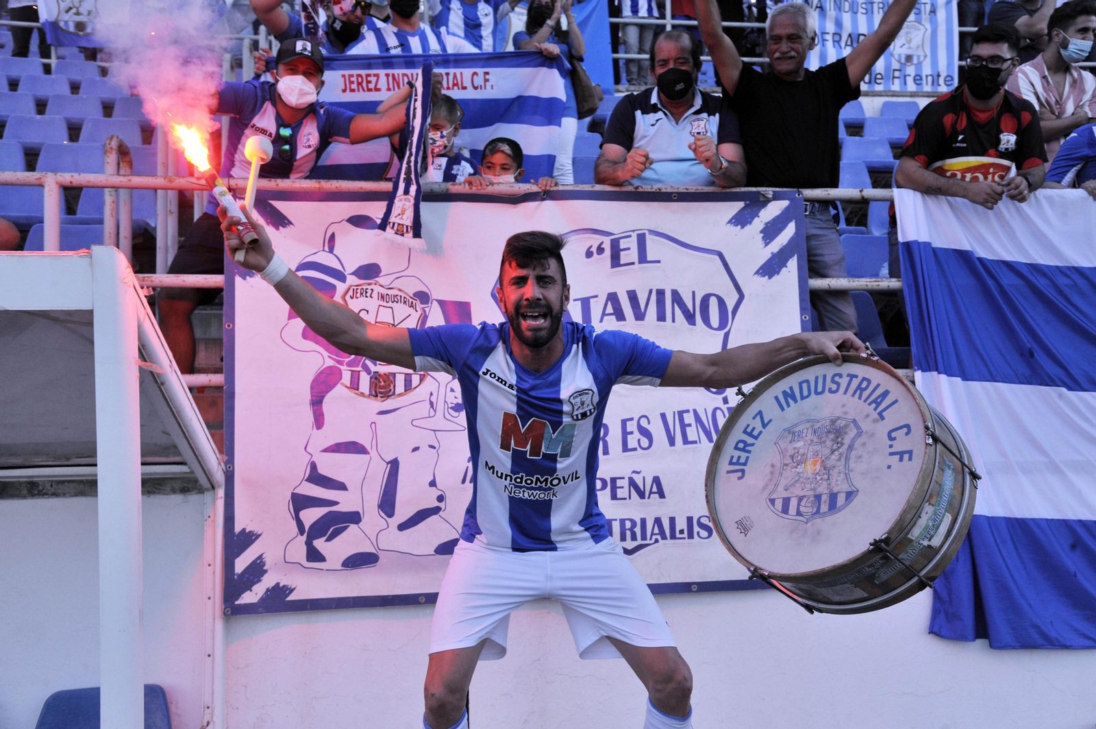 Imágenes del ascenso del Jerez Industrial a División de Honor en Arcos