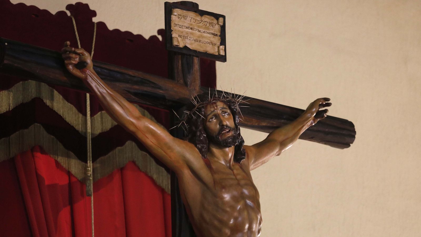 Fotos del Miércoles Santo en La Línea: Medinaceli, Huerto y Amor, Abandono y Mayor Dolor