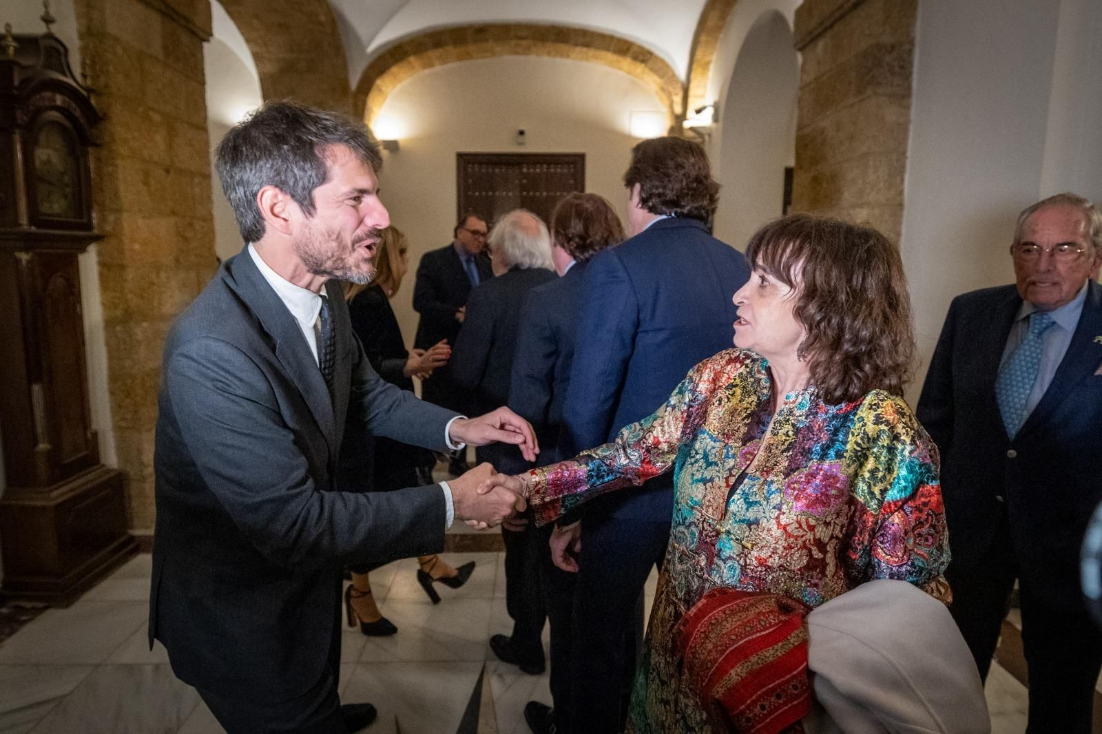 Las imágenes de la cena de los premiados con la Medalla de Oro de las Bellas Artes en la Diputación de  Cádiz