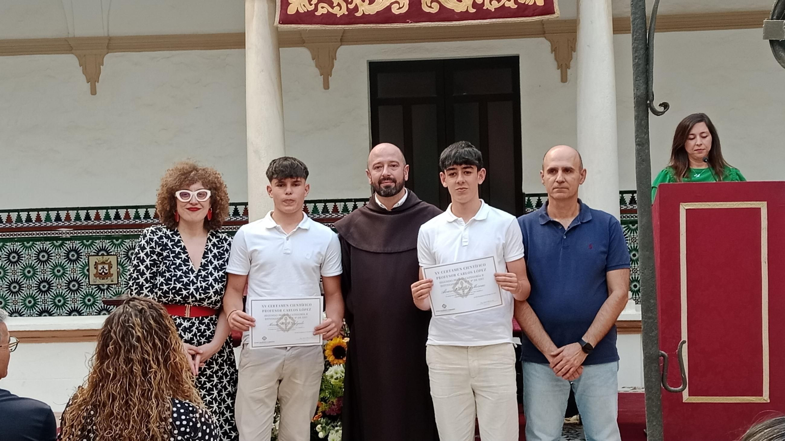 Entrega de premios del certamen escolar de ciencias Carlos López en San Fernando