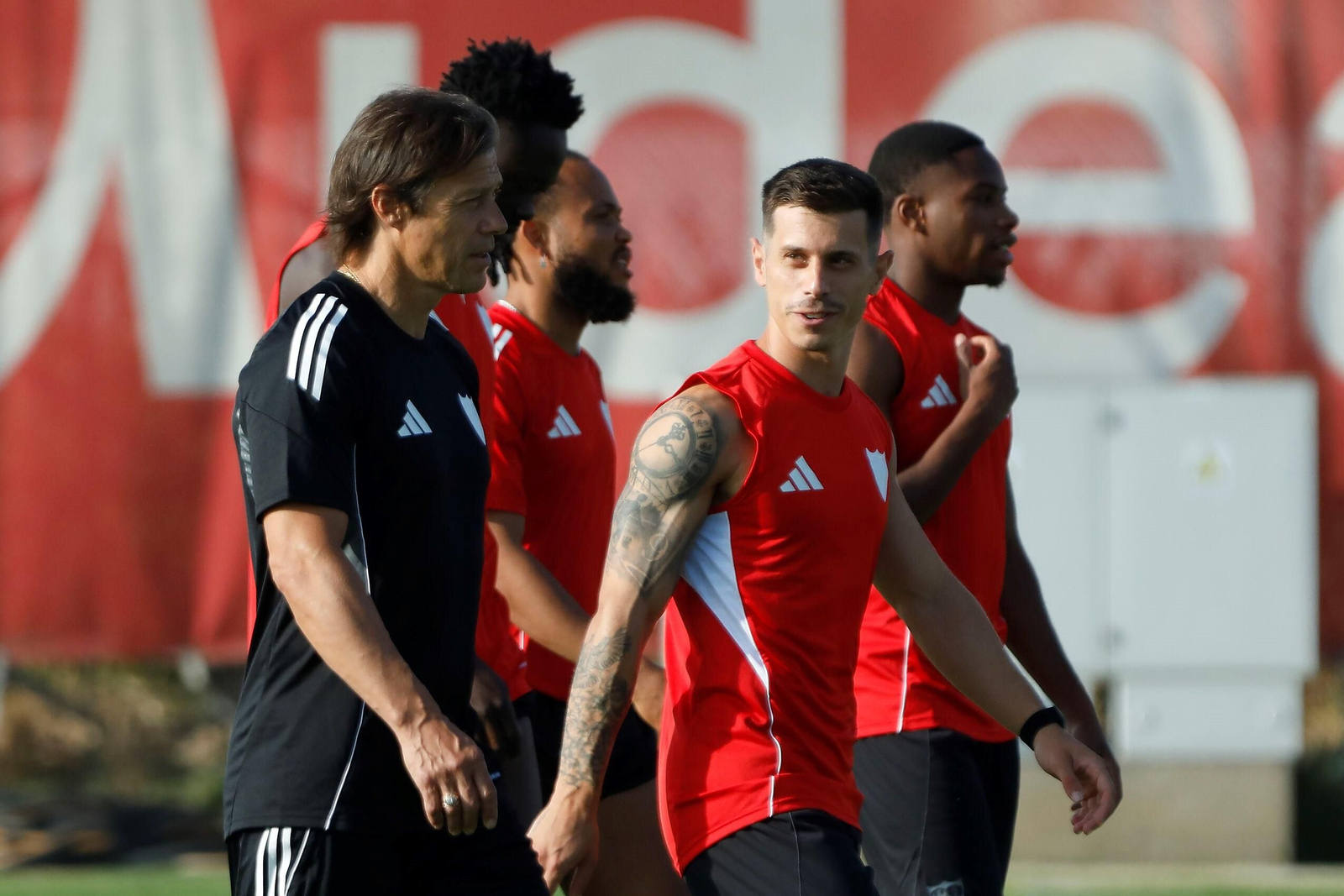 Las fotos del primer entrenamiento del Sevilla FC de la temporada 2025/2026