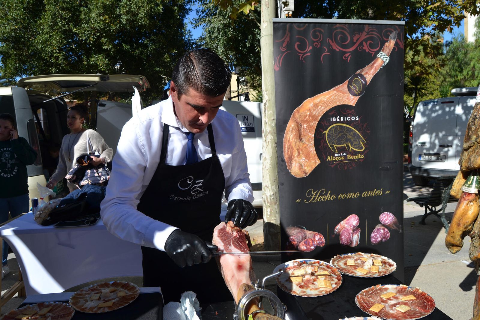 Cortador de jamón en la XI Feria de Campillos.