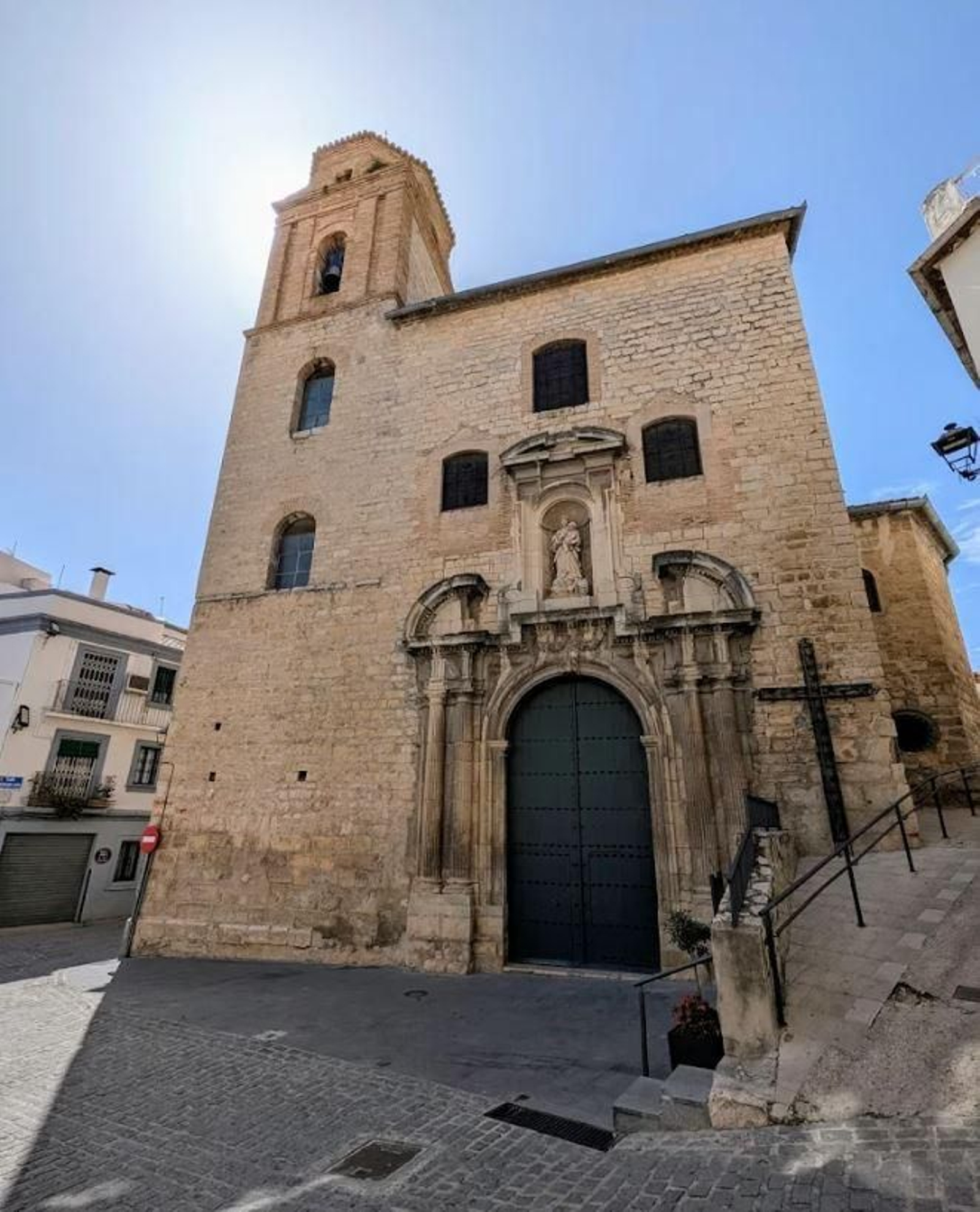 Fachada principal de la iglesia de La Merced.