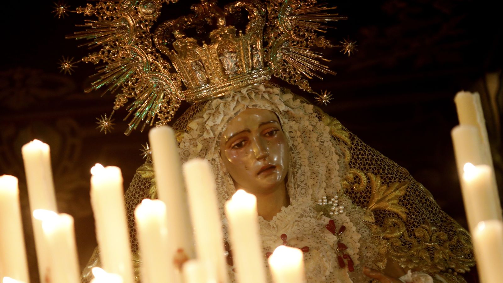 Las fotos del Viernes Santo en la Línea:  Cristo del Mar y Luz y Esperanza Nuestra, Soledad y Santo Entierro, Cristo del Amor y Misericordia y Amargura