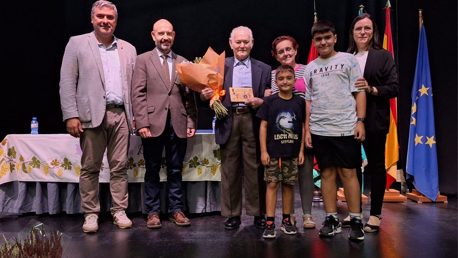 Almáchar celebra la XX Semana del Mayor