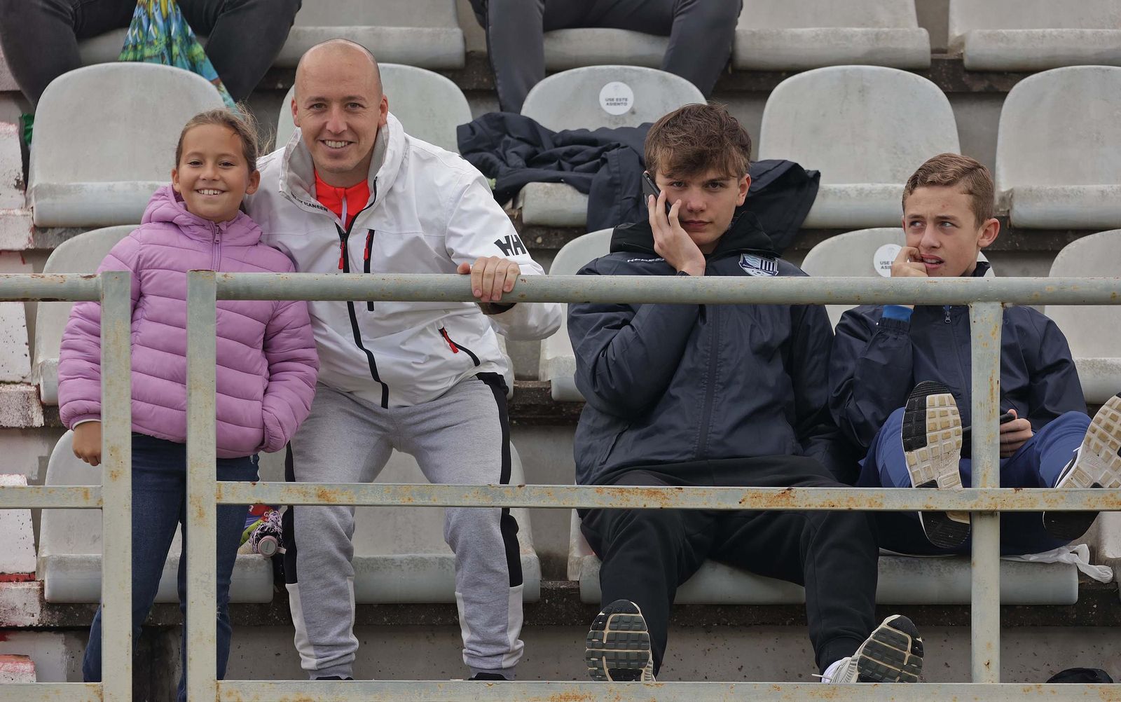 Búscate en el Nuevo Mirador durante el Algeciras CF - Ibiza de Primera Federación