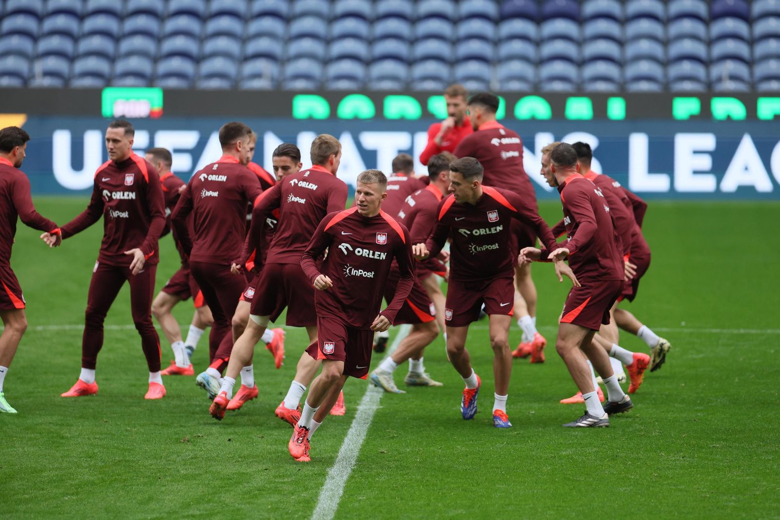 Entrenamiento de Polonia.