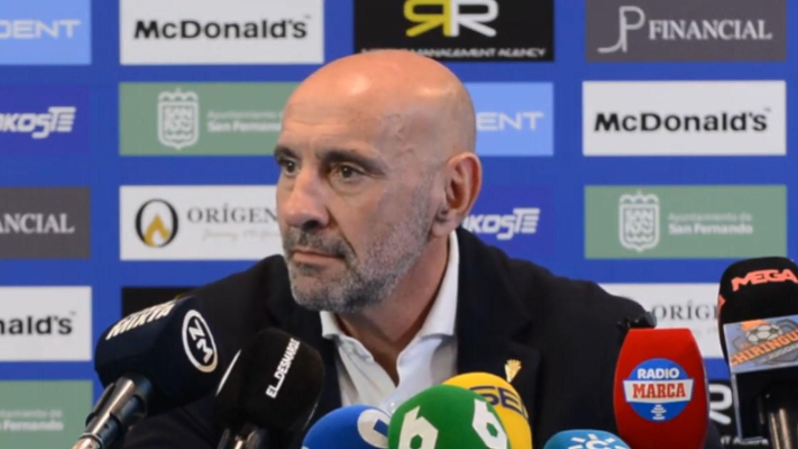 Monchi, en un momento de su multitudinaria rueda de prensa.