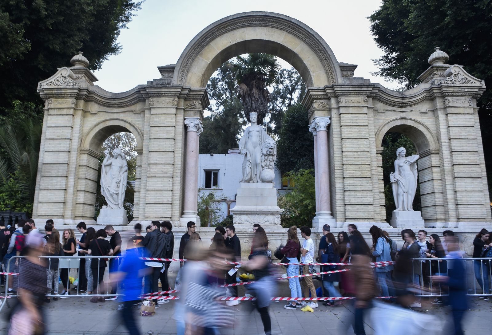 Ambiente en los accesos al concierto de Green Day