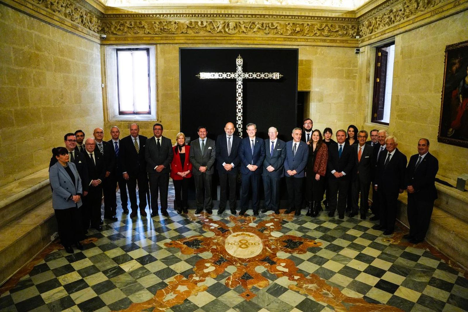 Numerosas personalidades han acudido a este acto de inauguración