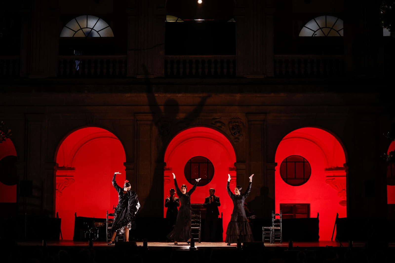 Todas las imágenes del Ballet Flamenco de Andalucía en la Bienal