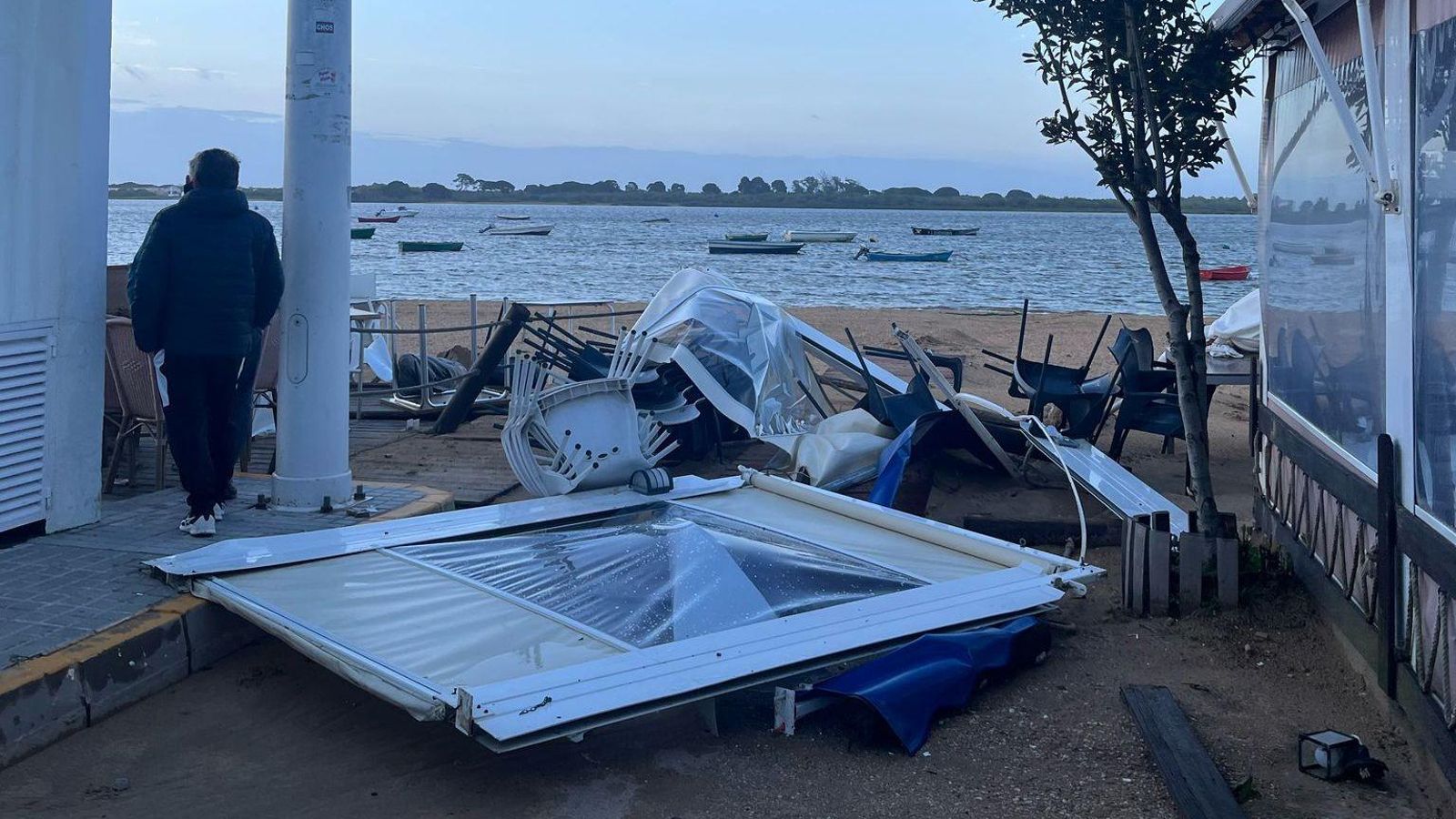 Destrozos en El Rompido.