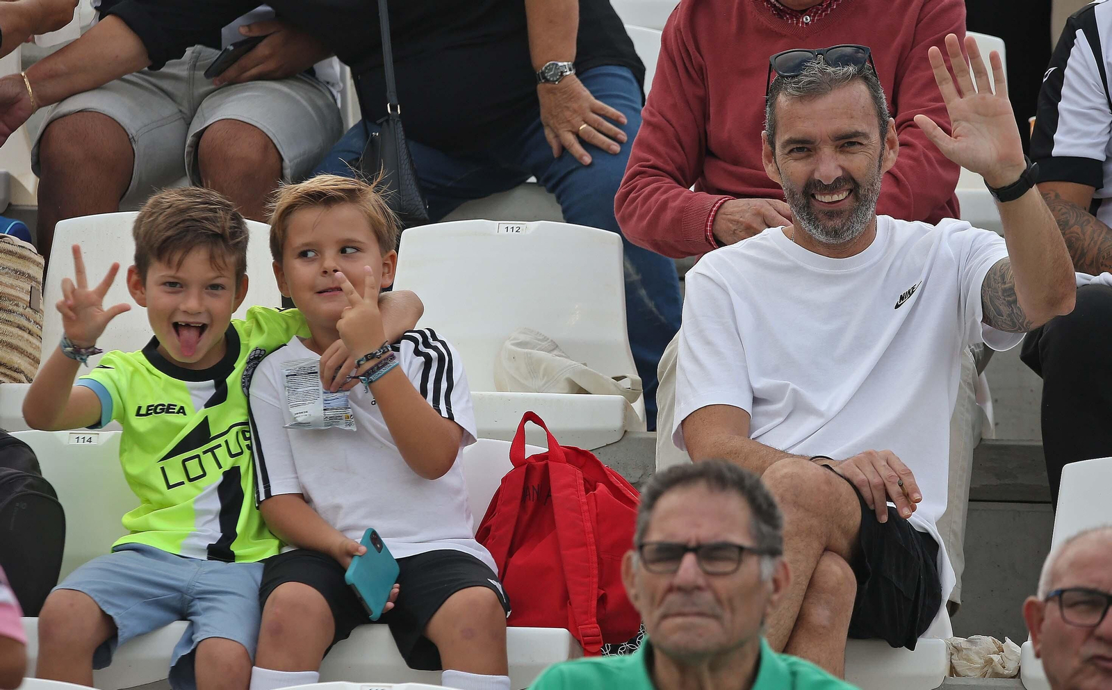 Búscate en el Ciudad de La Línea durante el Balona - Estepona