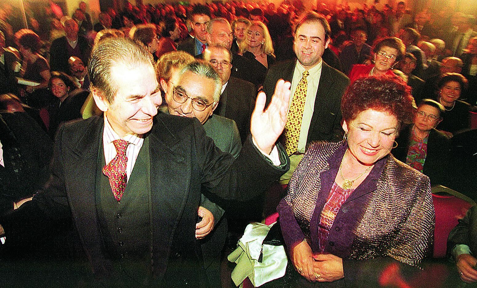 Rafael de Paula, acompañado por Paco Flores, el día de su homenaje en Jerez en el año 2000.