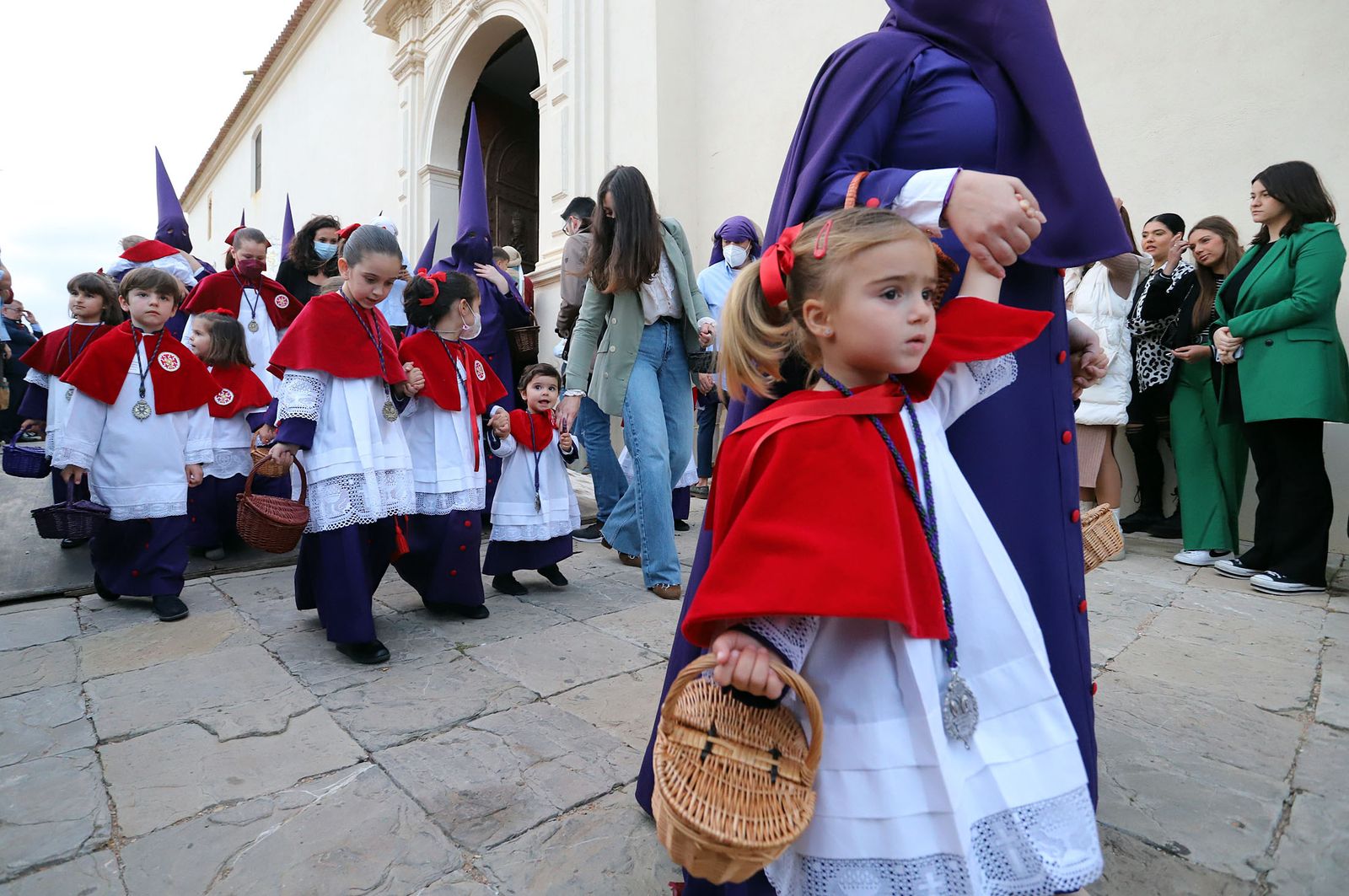 Imágenes de Pasión en su procesión por Huelva