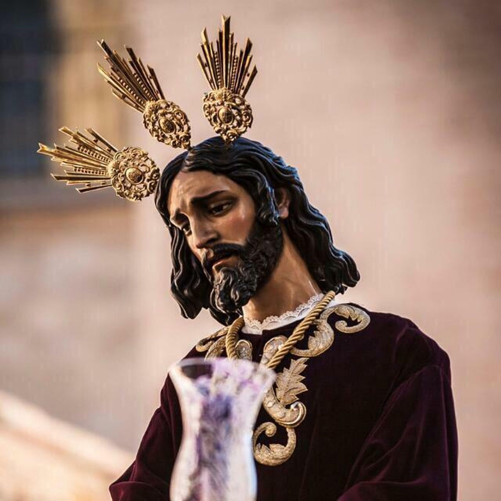 El Cautivo de Morón fue tallado por Antonio Illanes en 1944