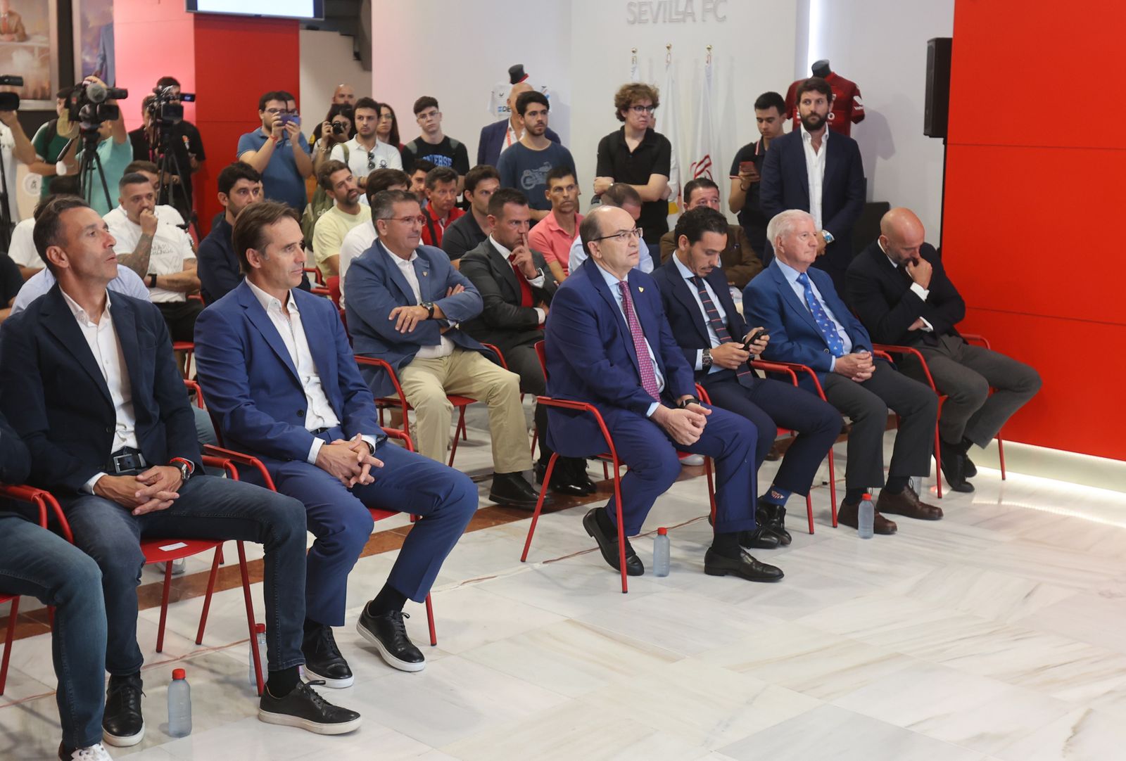 Lopetegui se despide en r.p.