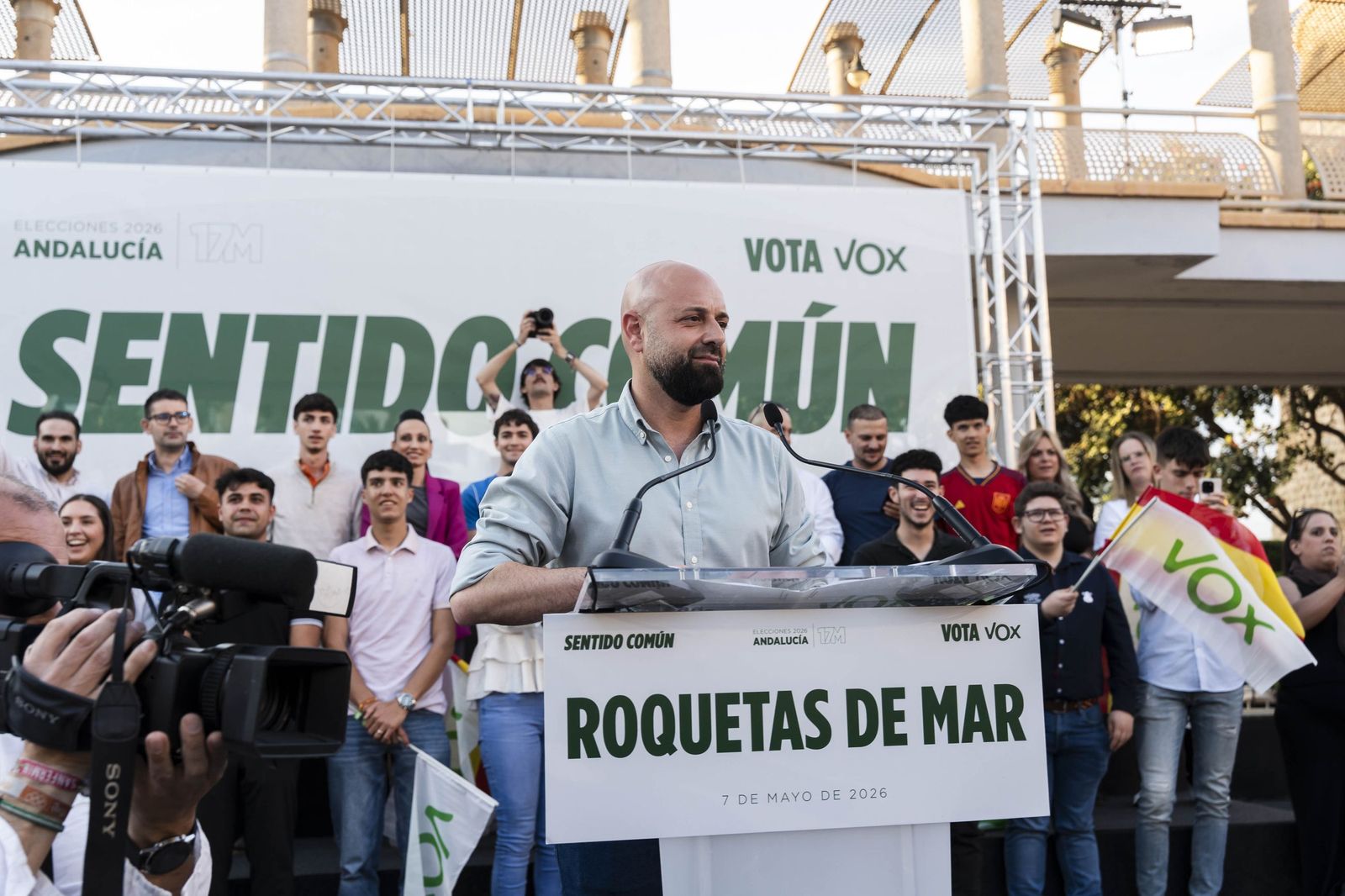 Las imágenes del mitin de Vox con Santiago Abascal y Manuel Gavira en ...