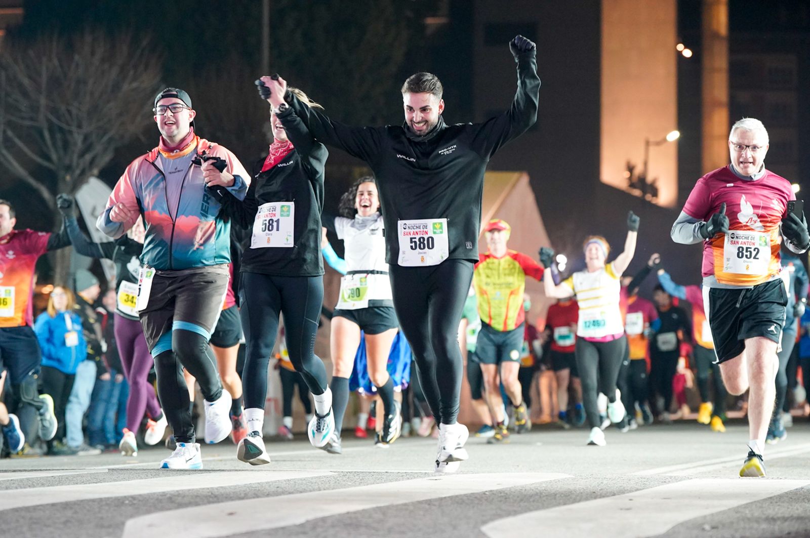 En imágenes: búscate en tu llegada a meta de la Carrera de San Antón 2026 (19)