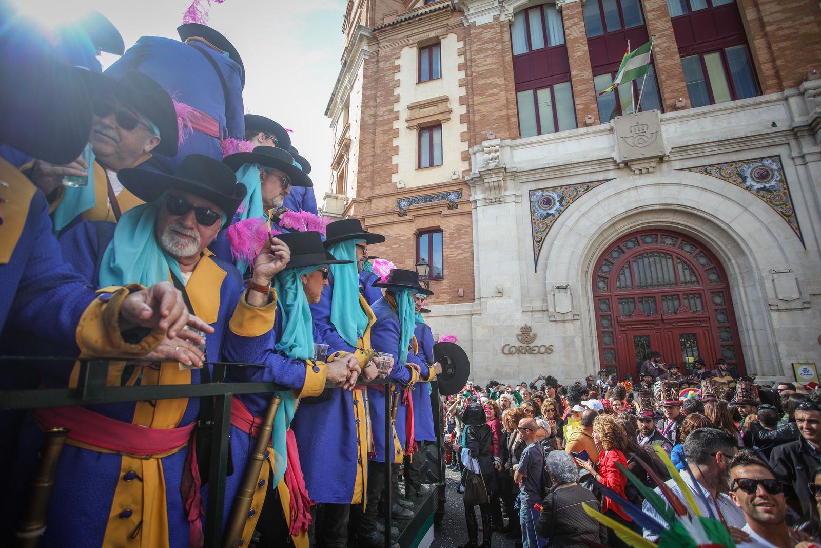 Batalla de coplas en el centro histórico