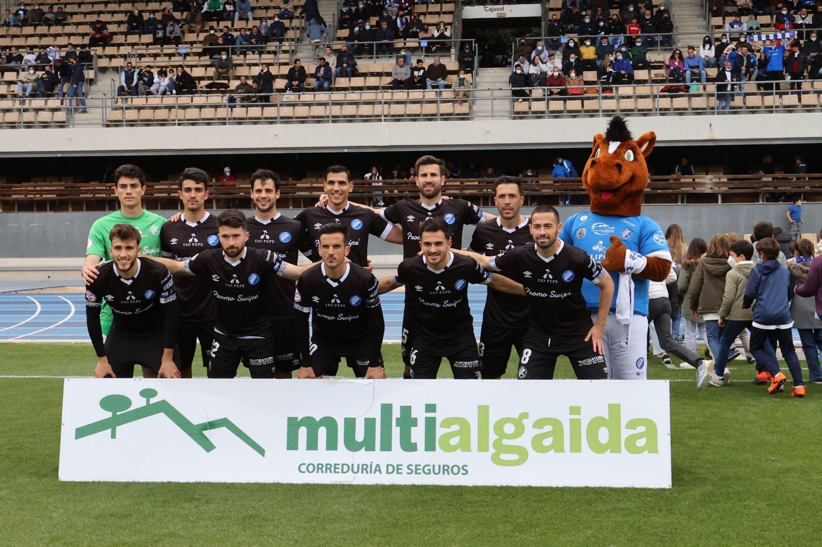 El Xerez DFC jugó de negro ante el Coria, empató y firma seis jornadas sin perder.