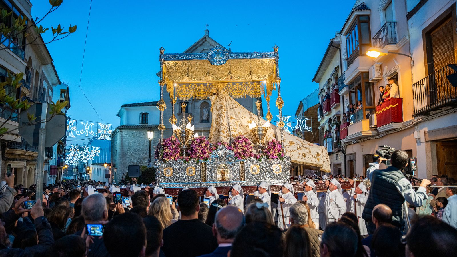 Las mejores imágenes de la procesión de la Virgen de Araceli en Lucena