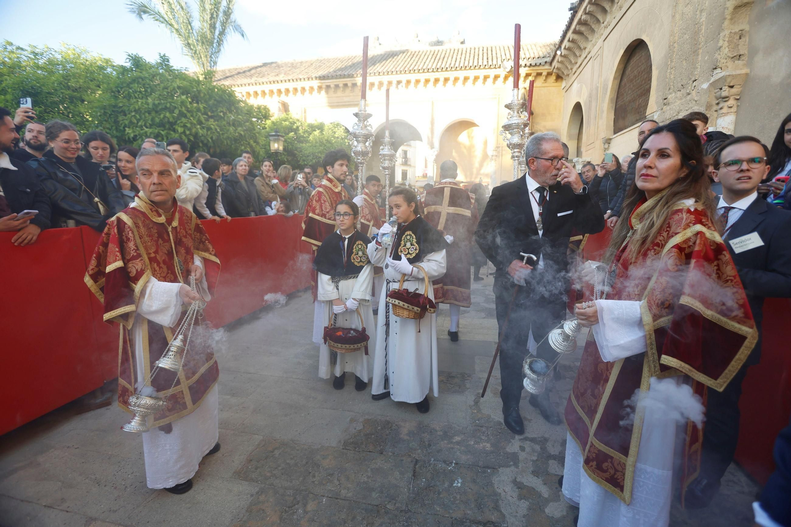 El traslado de la Estrella en este Sábado Santo de Córdoba, en imágenes